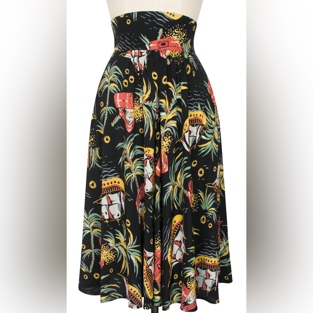 Trashy Diva pirate treasure flat rayon 40s skirt size 4 NEVER WORN